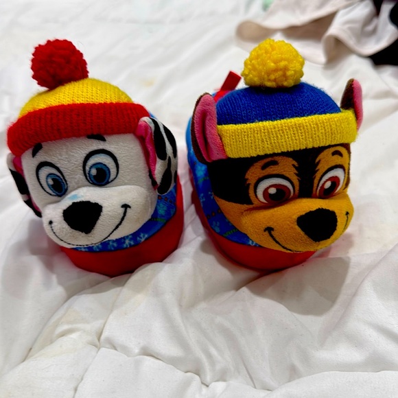 Harper Canyon Other - Paw patrol Slippers Sz 5/6